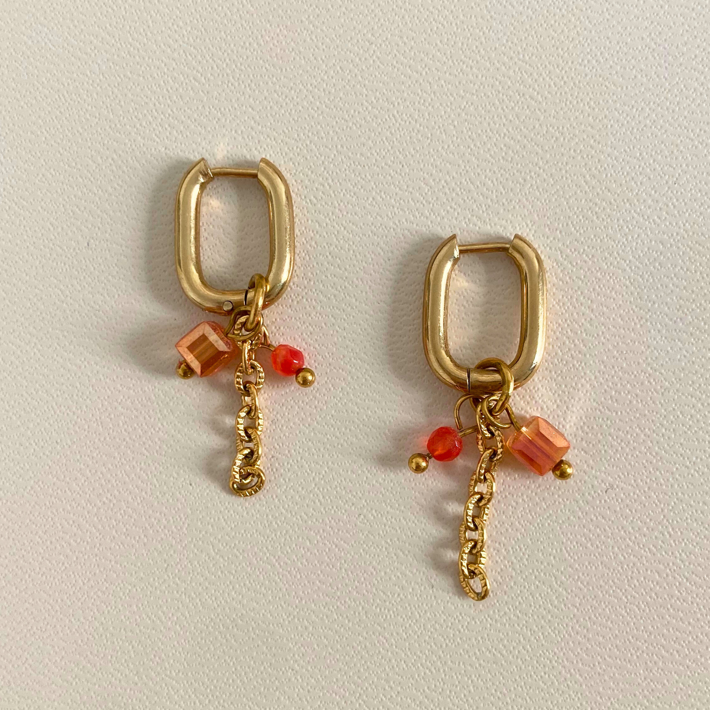 Créoles ovales Hestia scintillantes • pierres d'agate