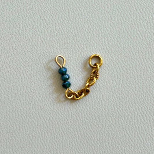 Chainette 5 • 3 perles irisées
