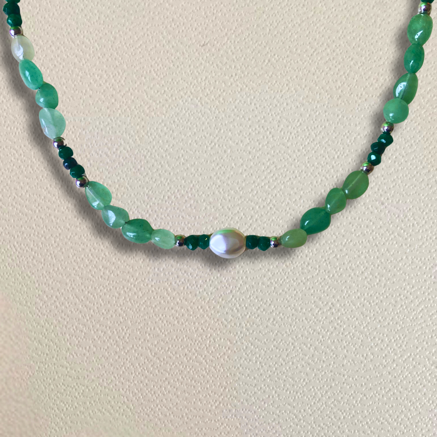 Collier argenté Eos • perle nacrée