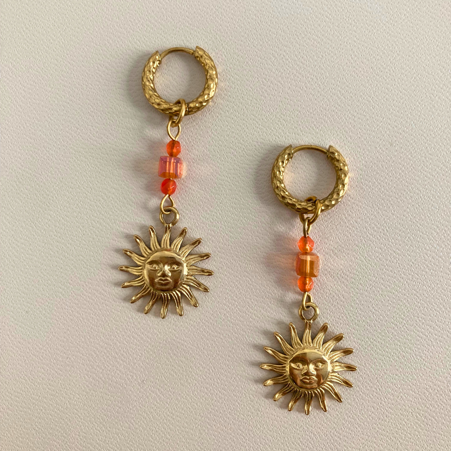 Créoles ciselées Artemis orange • charm soleil