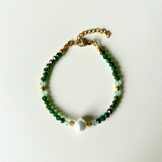 Bracelet Floréa • perles irisées et nacrées