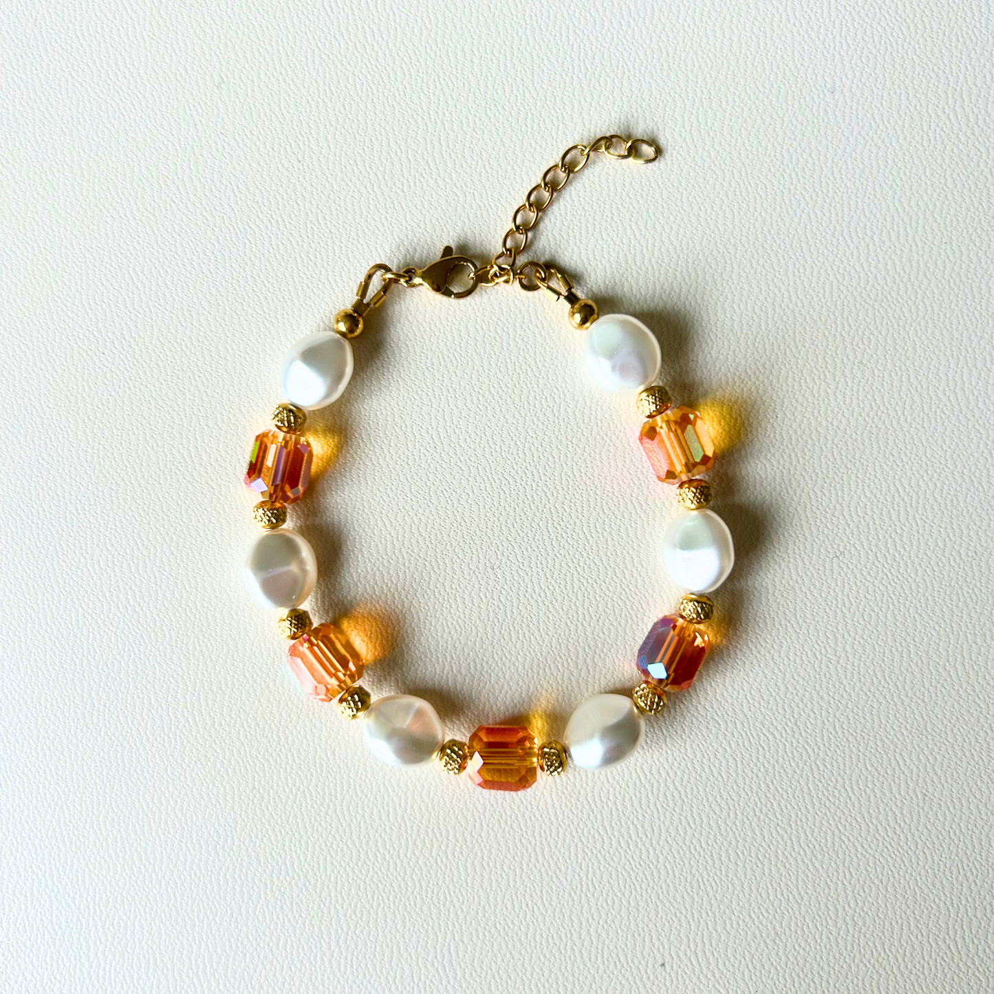 Bracelet Iriséa • perles irisées et nacrées