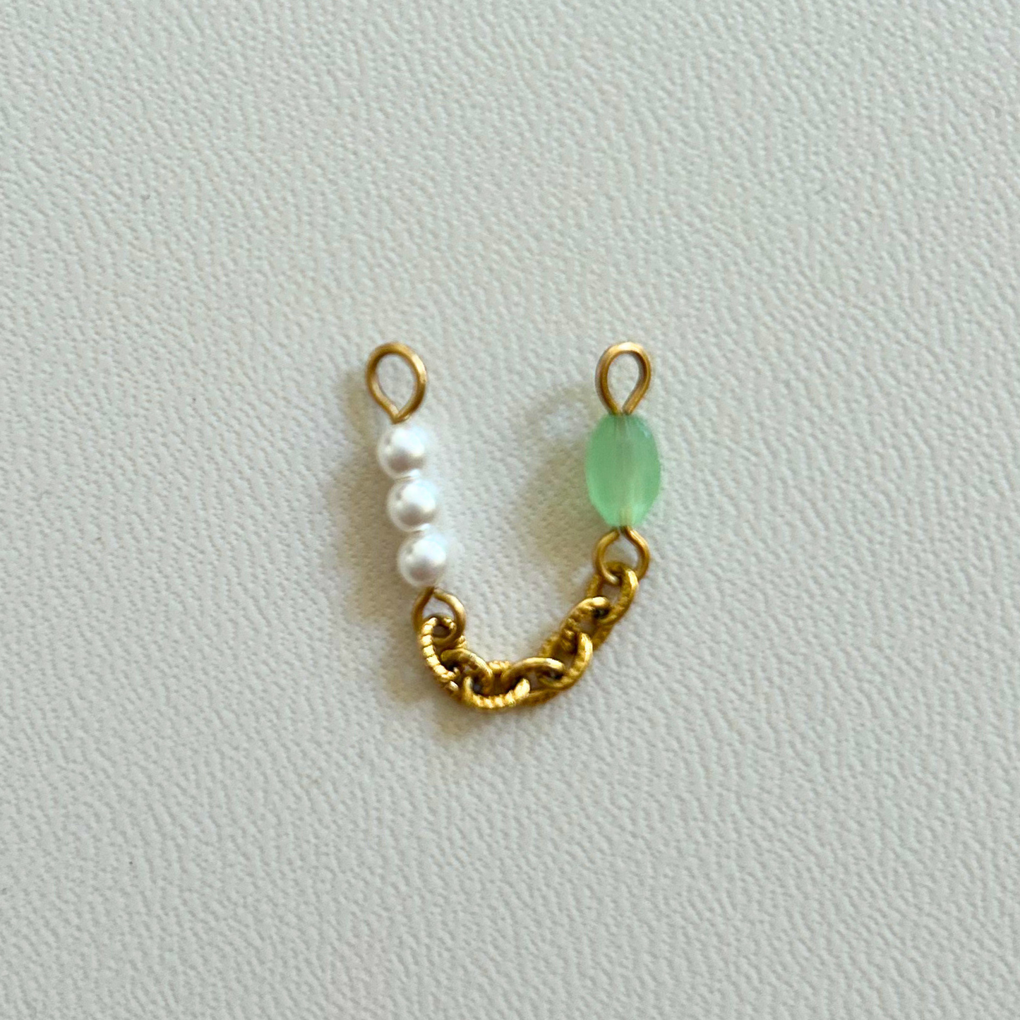Chainette 3 • perles nacrées