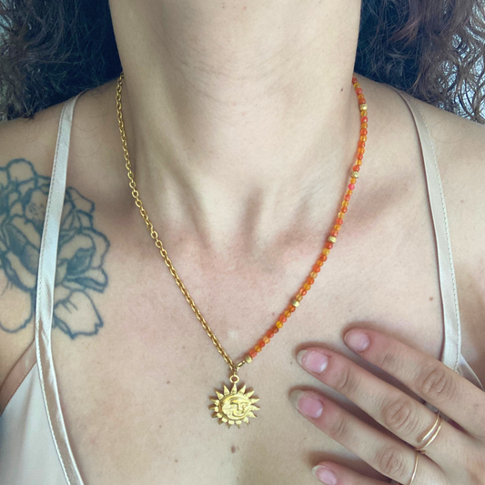 Collier flamboyant Sirocco • charm mi-soleil / mi-lune