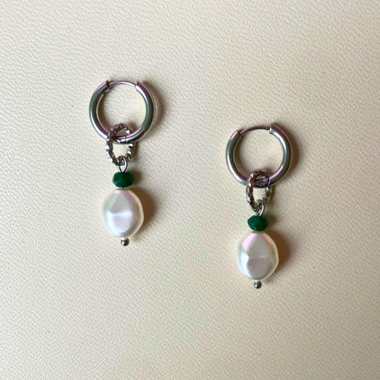 Créoles argentées Hespéra • perle nacrée